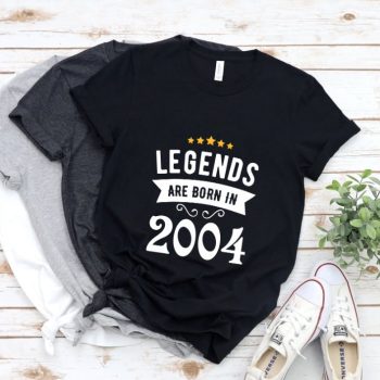 Tricou Personalizat Legends are born in 2004