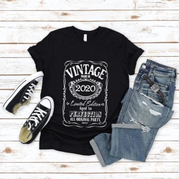 Tricou Personalizat Vintage Made In 2020 Aged to Perfection